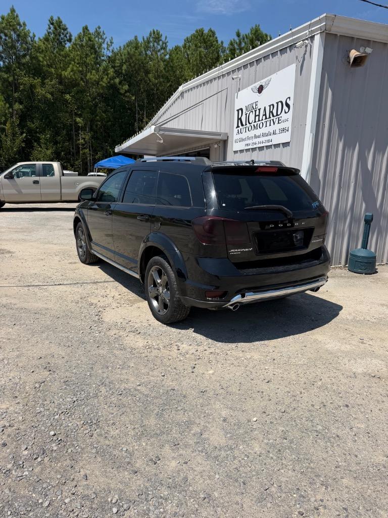 2015 Dodge Journey - $13,900