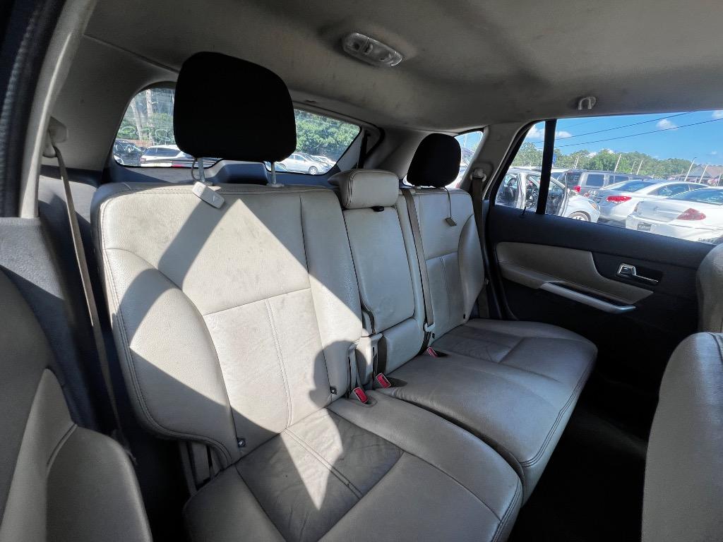 2014 Ford Edge - $11,900