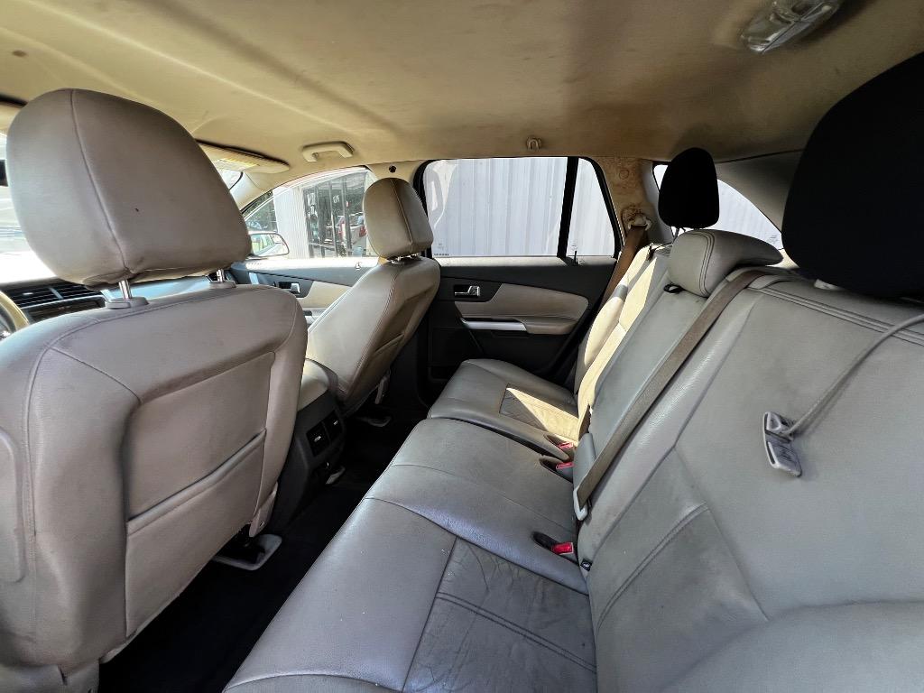 2014 Ford Edge - $11,900