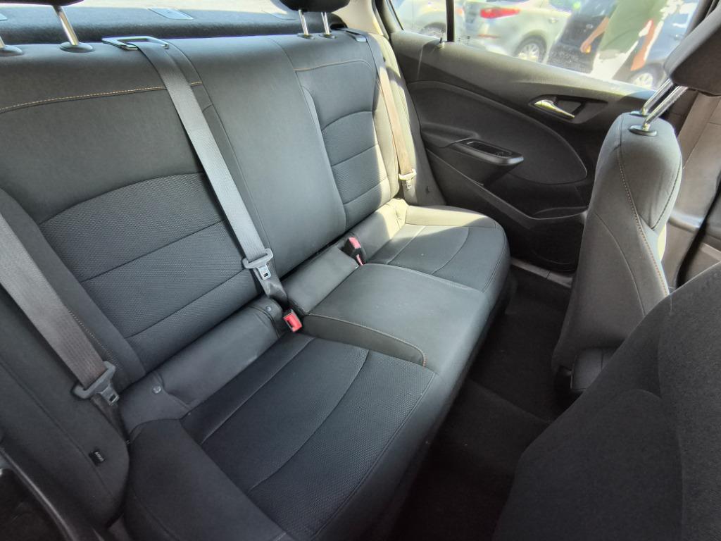 2017 Chevrolet Cruze - $11,900