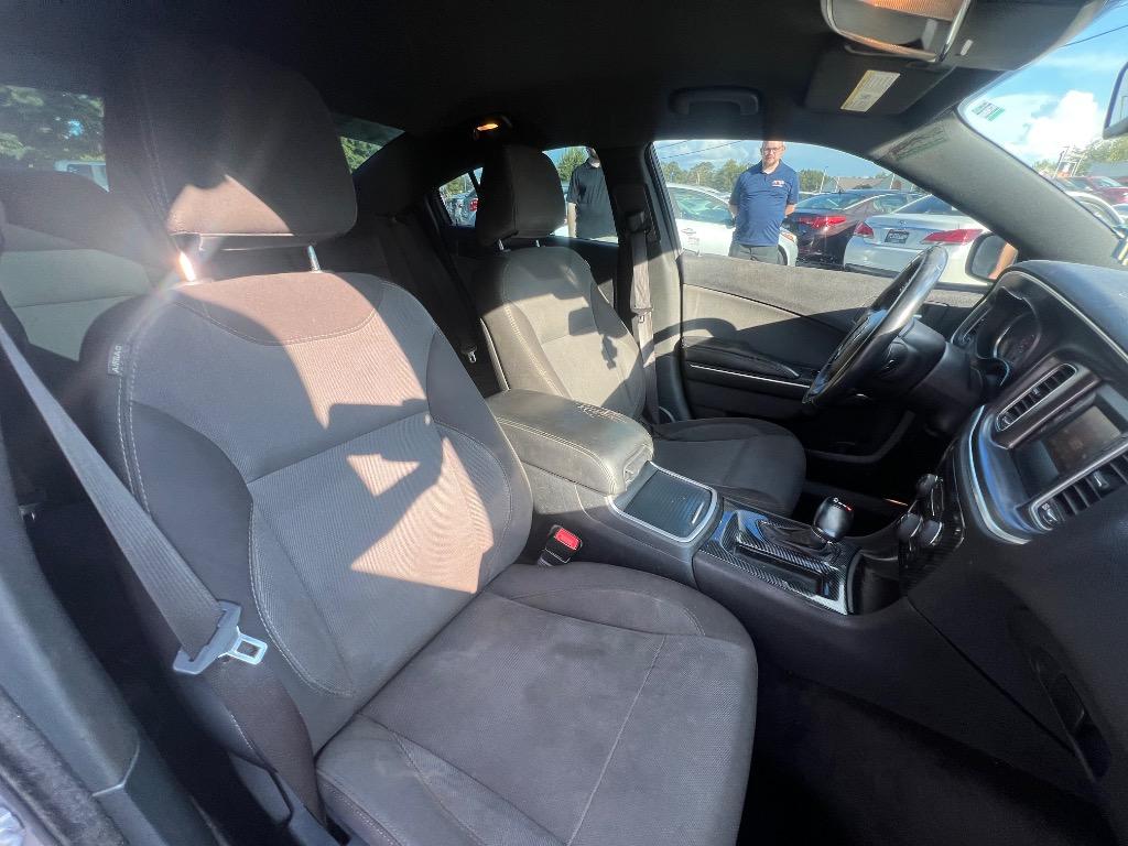 2015 Dodge Charger - $12,900