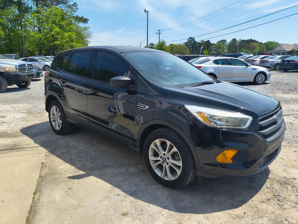 2017 Ford Escape - $11,900