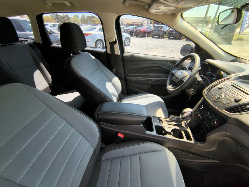2017 Ford Escape - $11,900