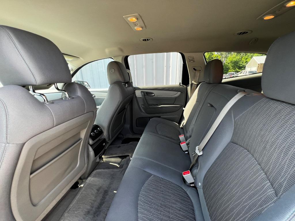 2014 Chevrolet Traverse - $12,900