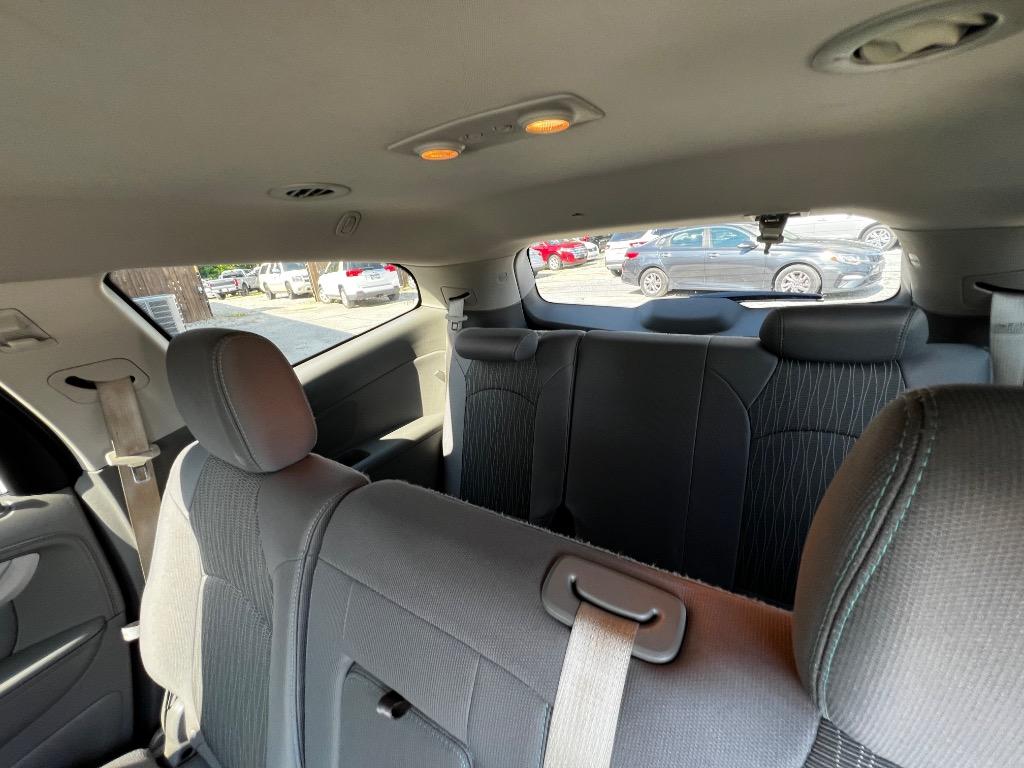 2014 Chevrolet Traverse - $12,900