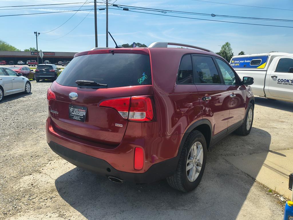 2014 Kia Sorento - $12,900