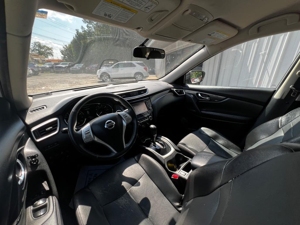 2016 Nissan Rogue - $13,900