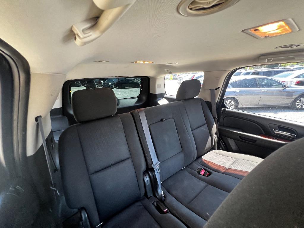 2011 Chevrolet Tahoe - $11,900