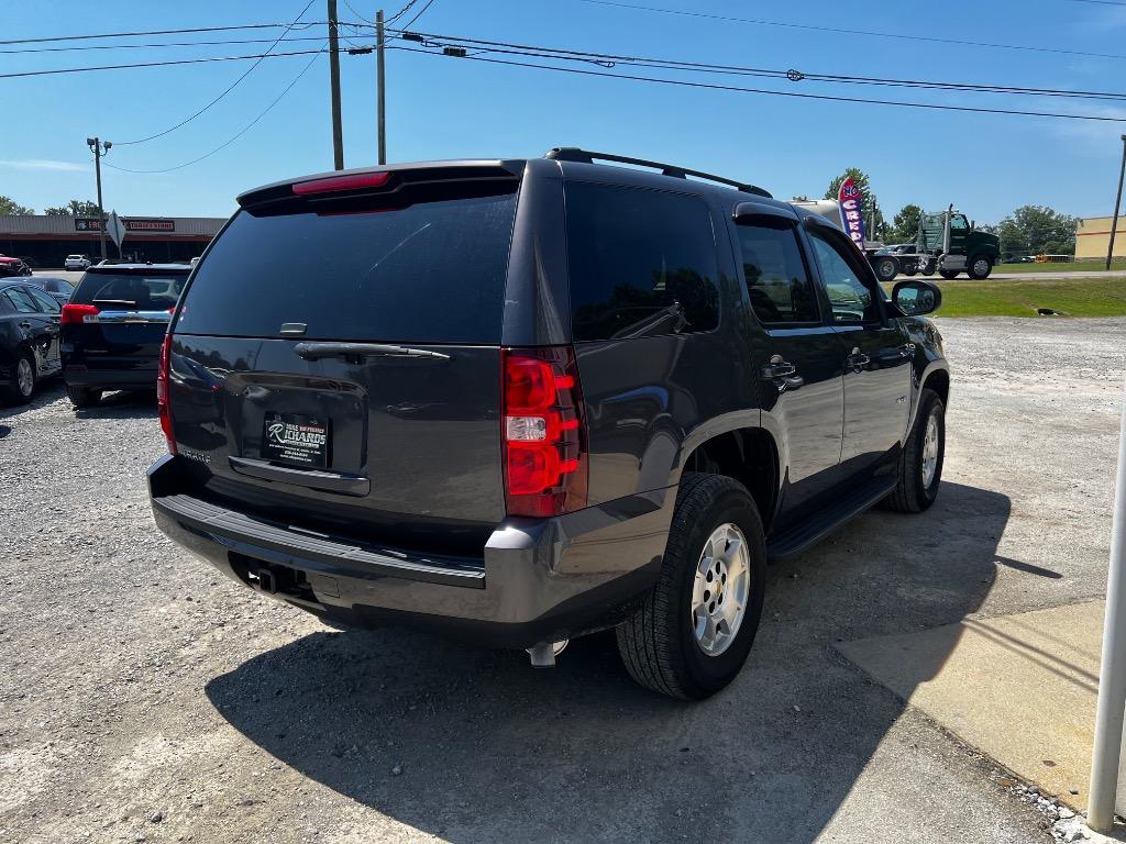 2011 Chevrolet Tahoe - $11,900
