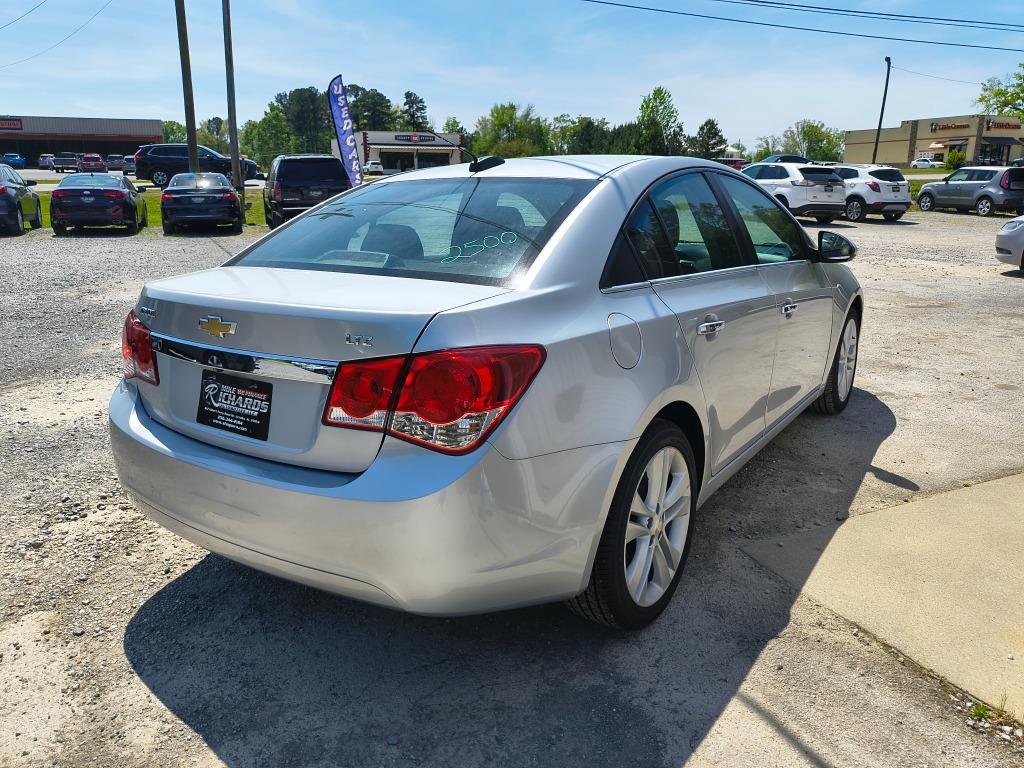 2016 Chevrolet Cruze - $11,900