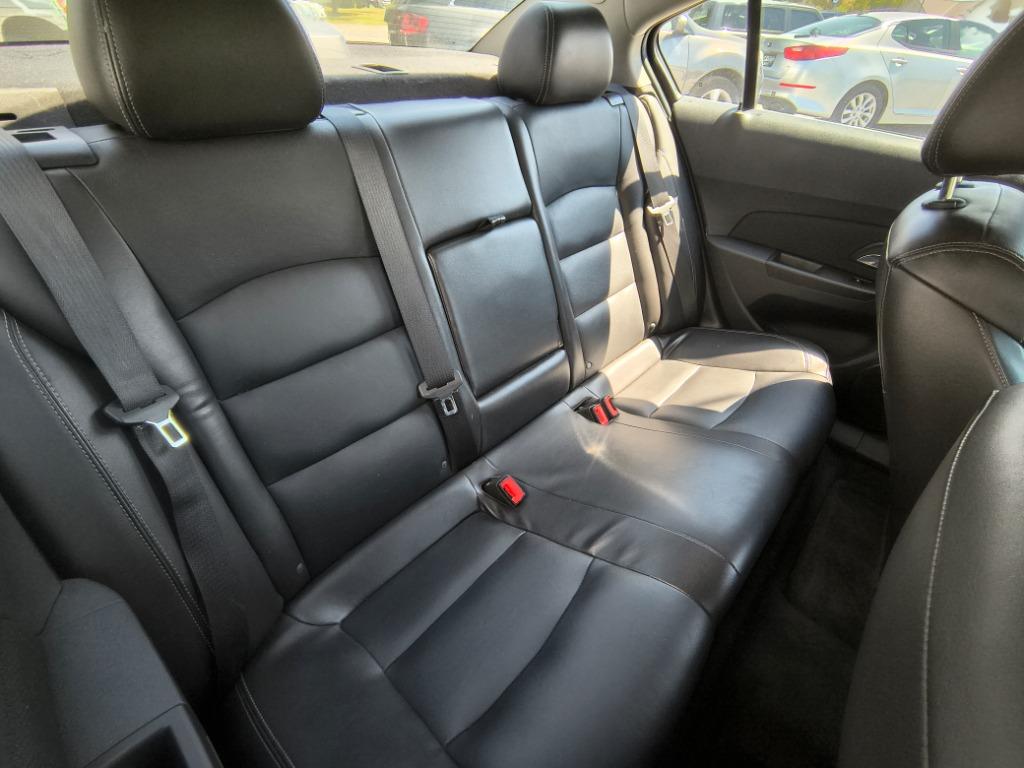 2016 Chevrolet Cruze - $11,900