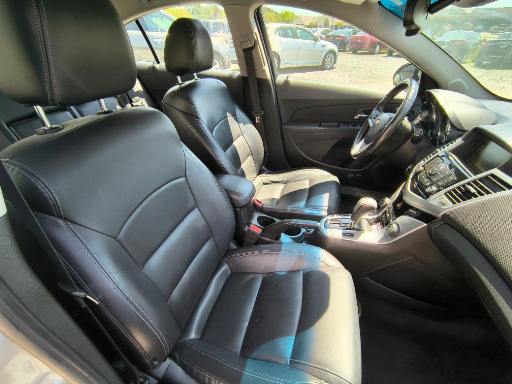 2016 Chevrolet Cruze - $11,900