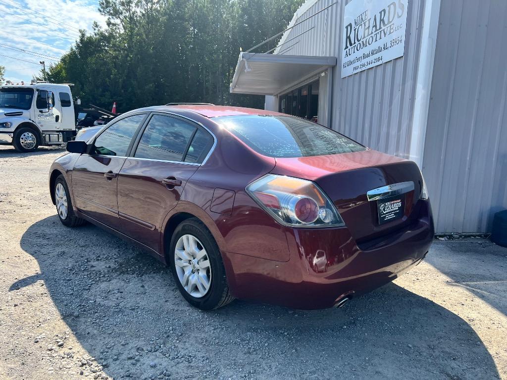 2012 Nissan Altima - $11,900