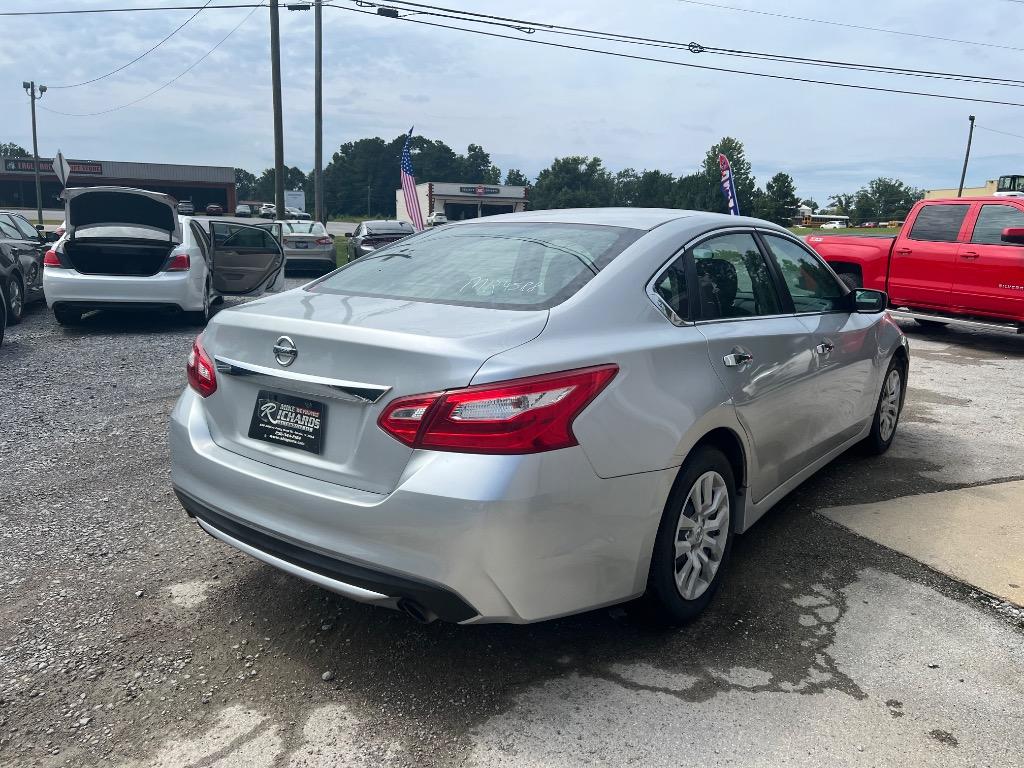 2017 Nissan Altima - $13,500