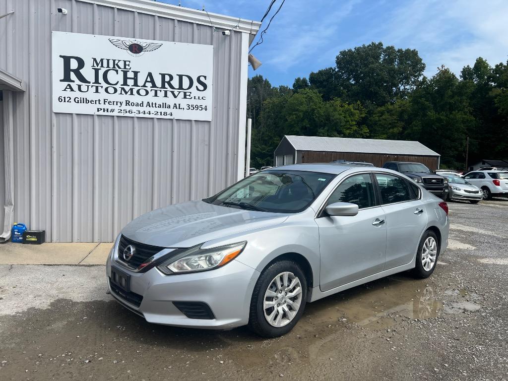2017 Nissan Altima - $13,500
