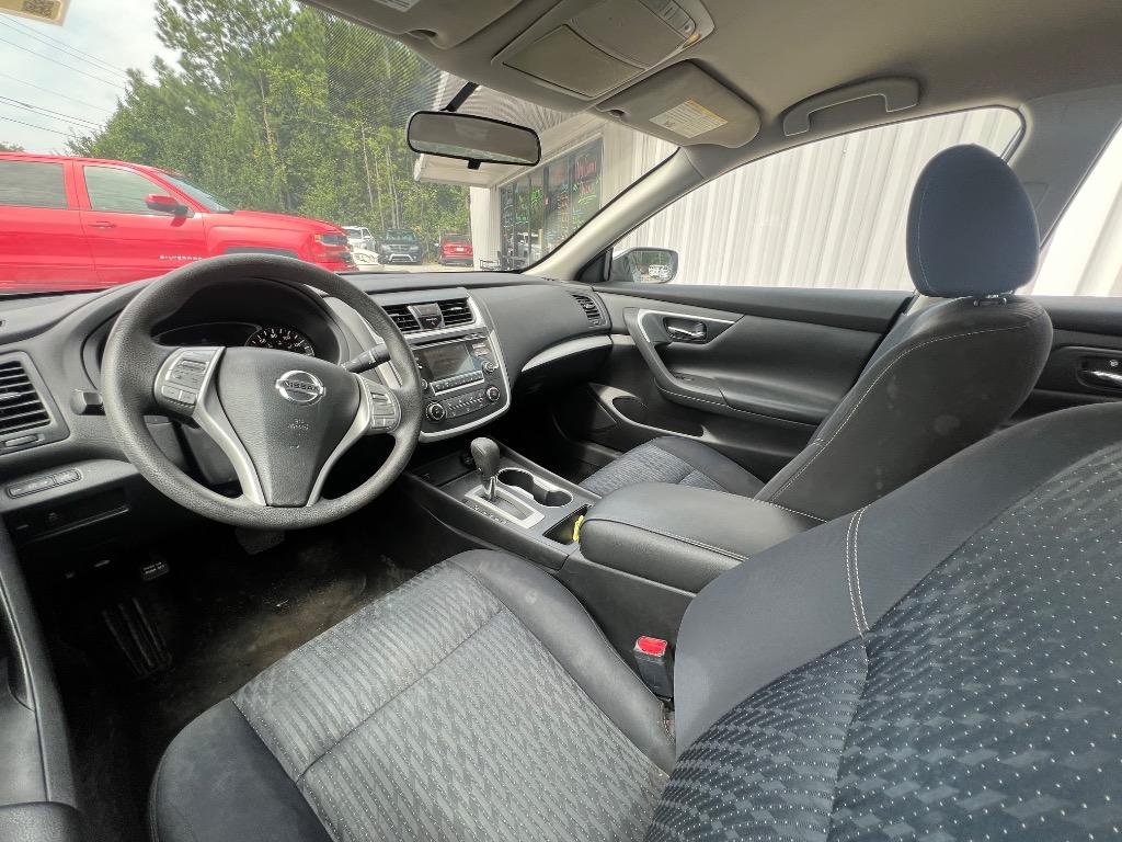 2017 Nissan Altima - $13,500