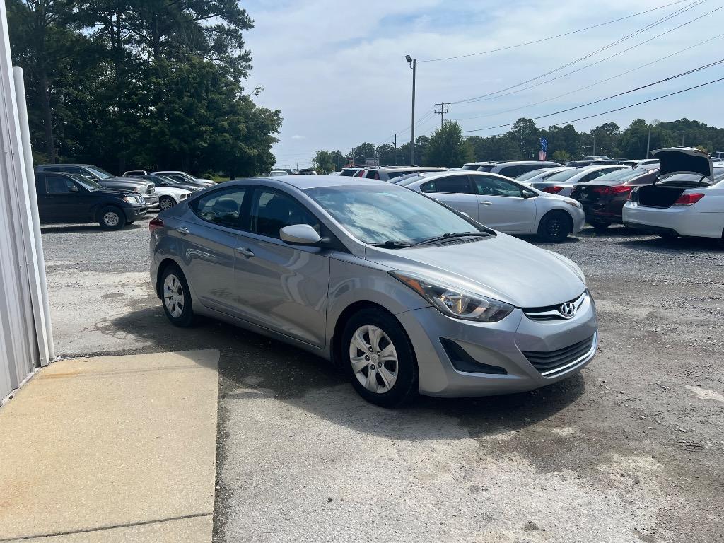 2016 Hyundai Elantra - $12,900