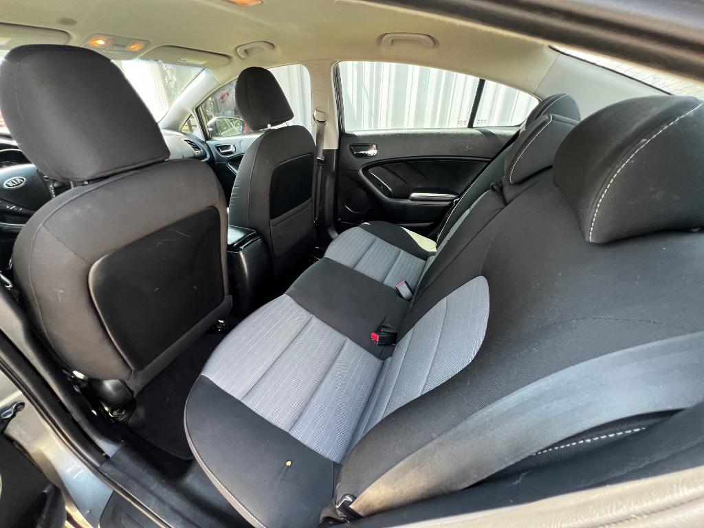 2016 Kia Forte - $9,900