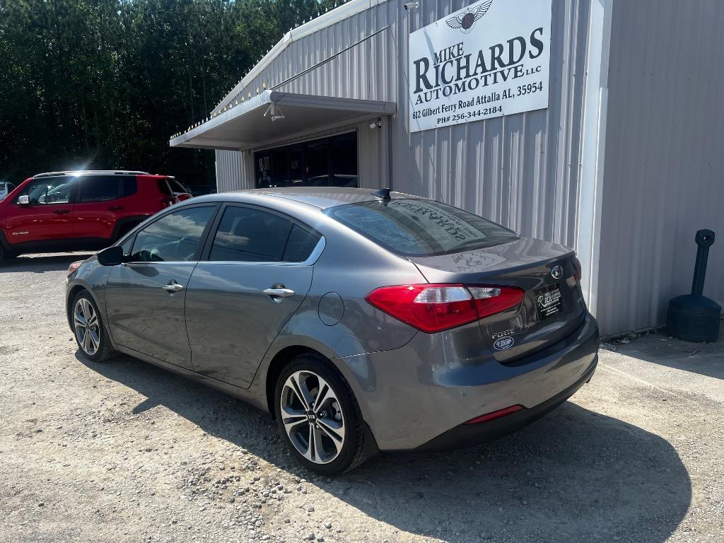 2016 Kia Forte - $9,900