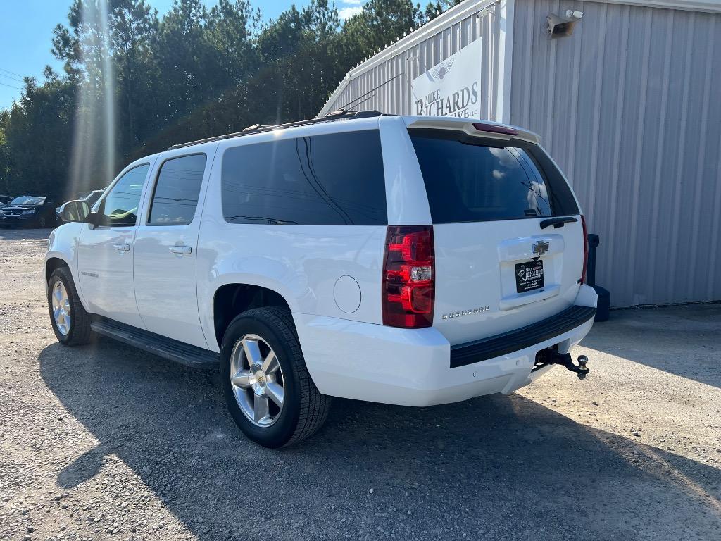2011 Chevrolet Suburban - $12,900