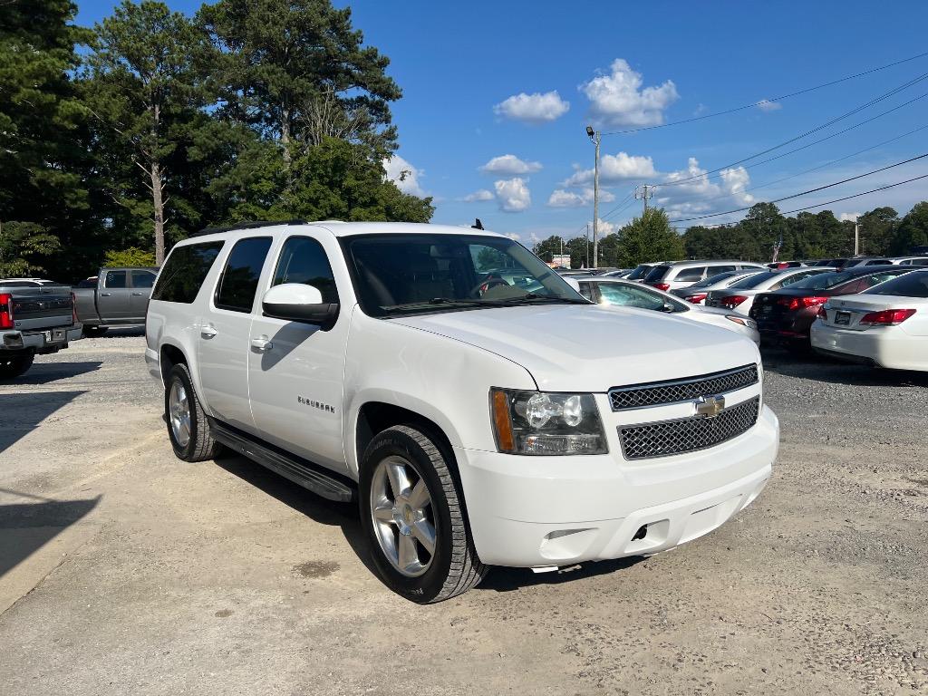 2011 Chevrolet Suburban - $12,900