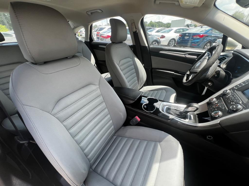 2015 Ford Fusion - $11,900