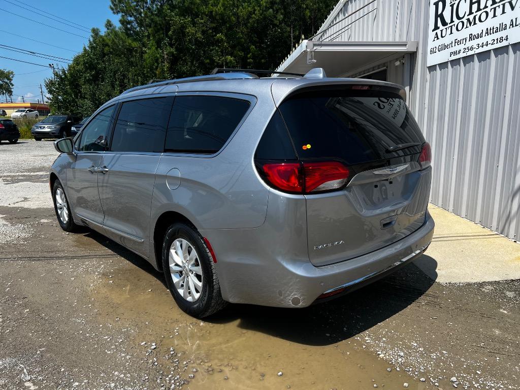 2018 Chrysler Pacifica - $13,900