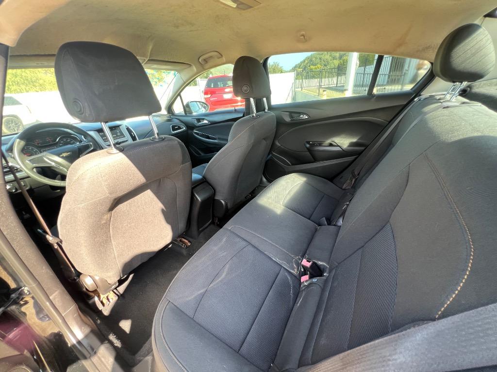 2017 Chevrolet Cruze - $11,900