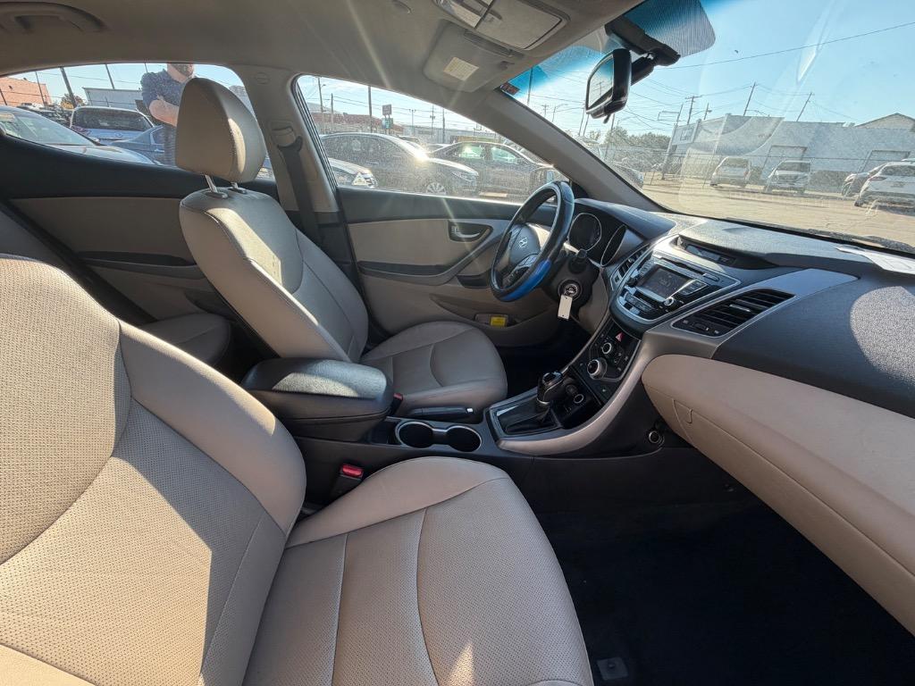 2014 Hyundai Elantra - $11,900