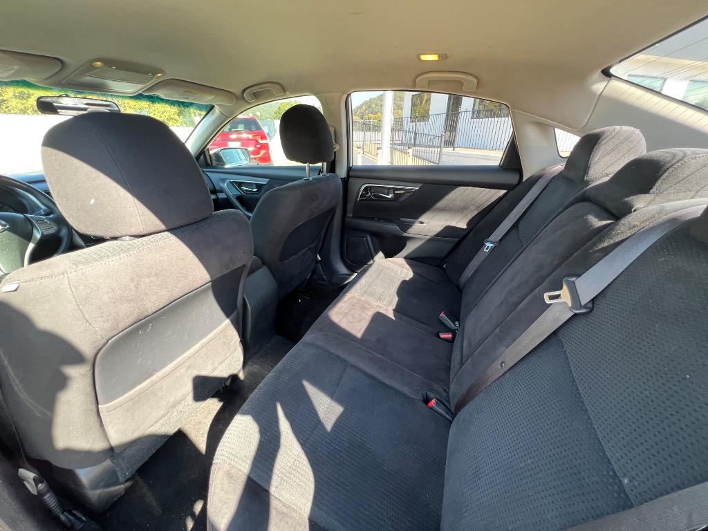 2014 Nissan Altima - $11,900