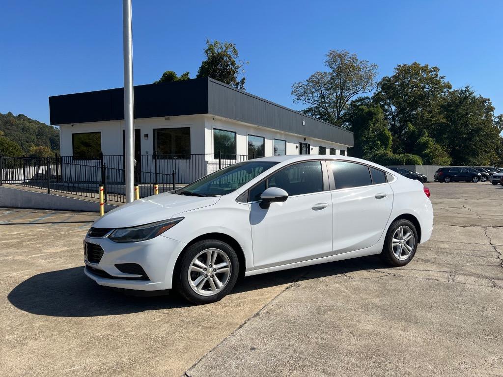 2017 Chevrolet Cruze - $12,900