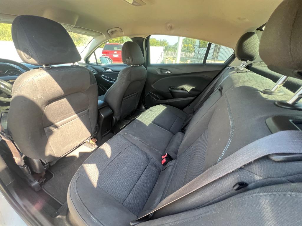 2017 Chevrolet Cruze - $12,900