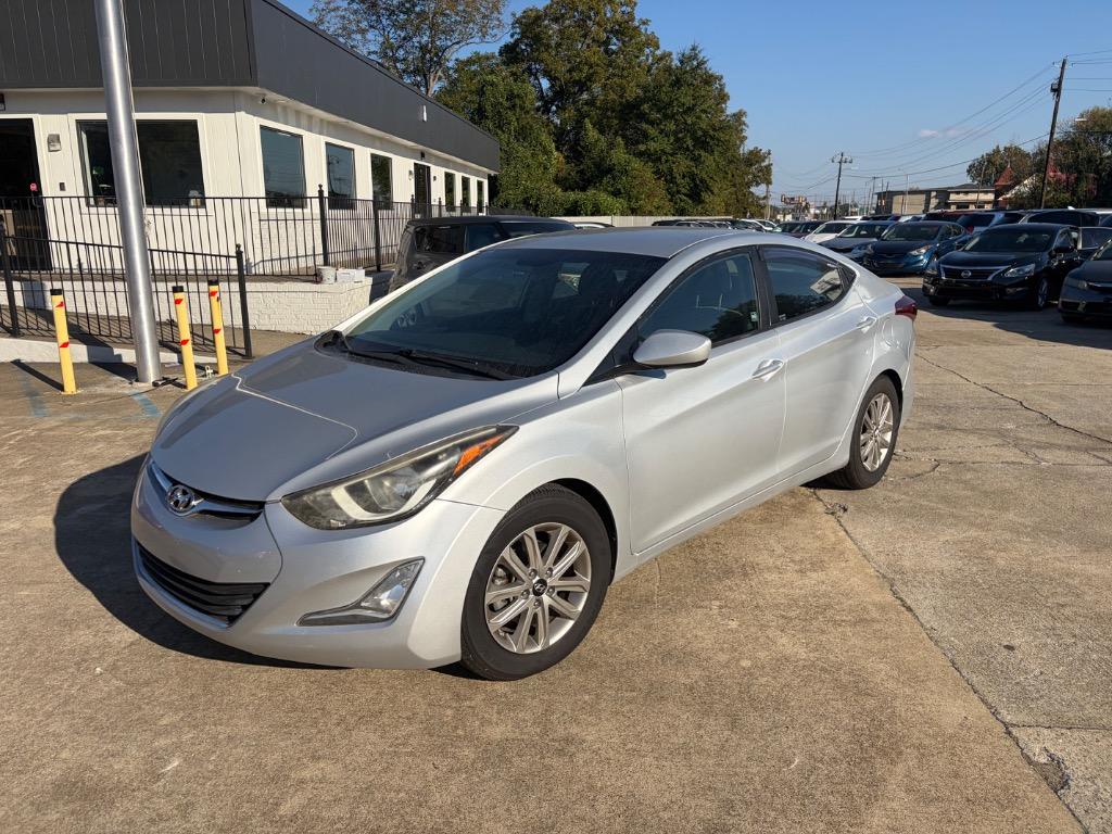 2016 Hyundai Elantra - $12,900