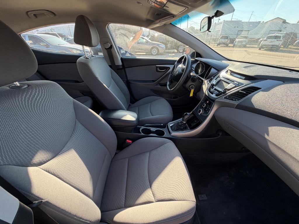 2016 Hyundai Elantra - $12,900