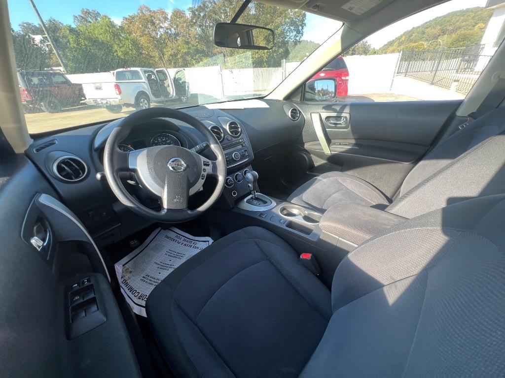 2013 Nissan Rogue - $9,900