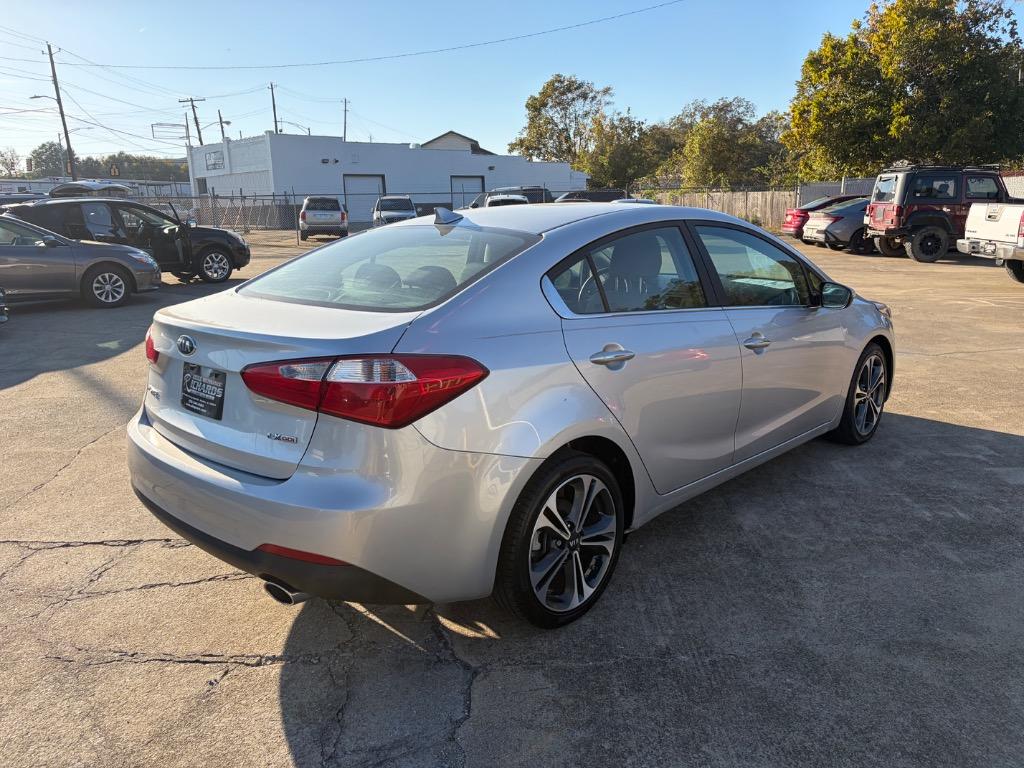 2015 Kia Forte - $11,900