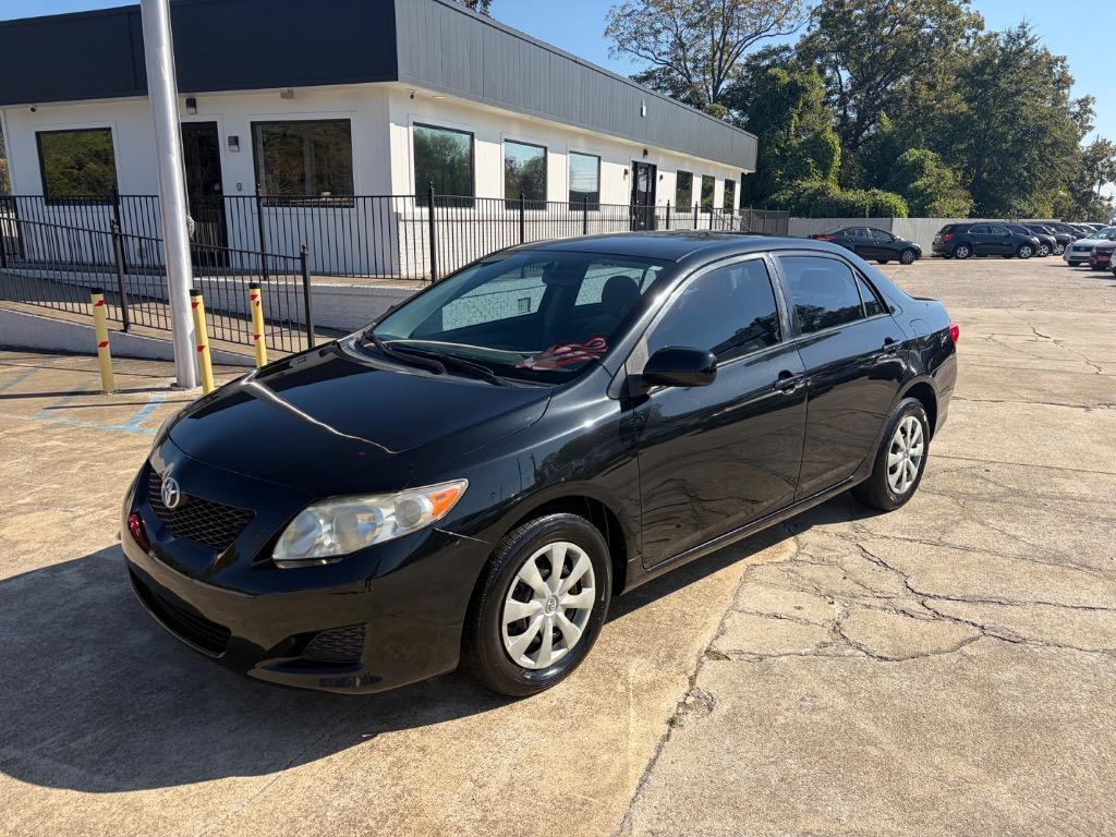 2009 Toyota Corolla - $8,900