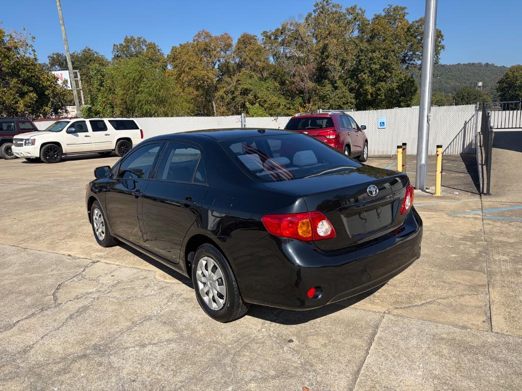 2009 Toyota Corolla - $8,900
