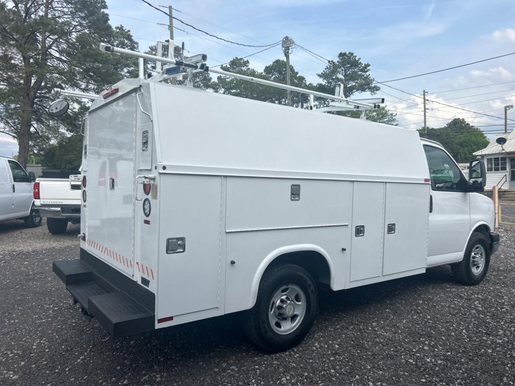 2013 Chevrolet Express 3500 3500 photo