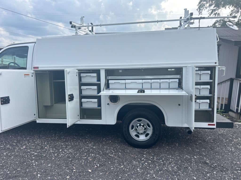 2013 Chevrolet Express 3500 3500 photo