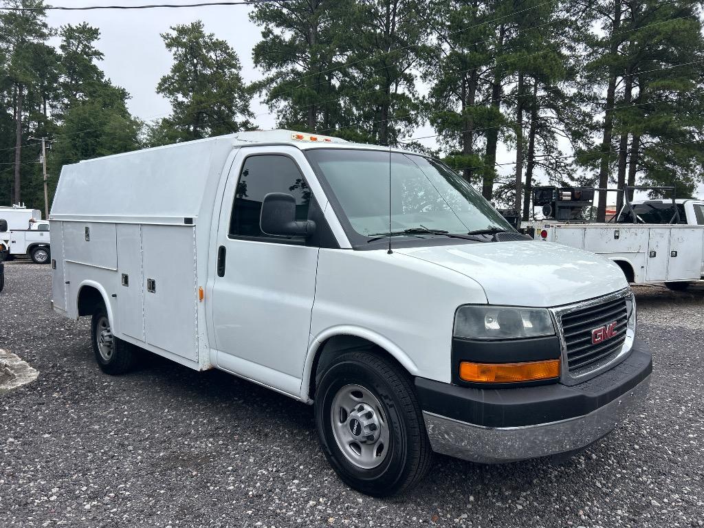 2006 GMC Savana - $7,990