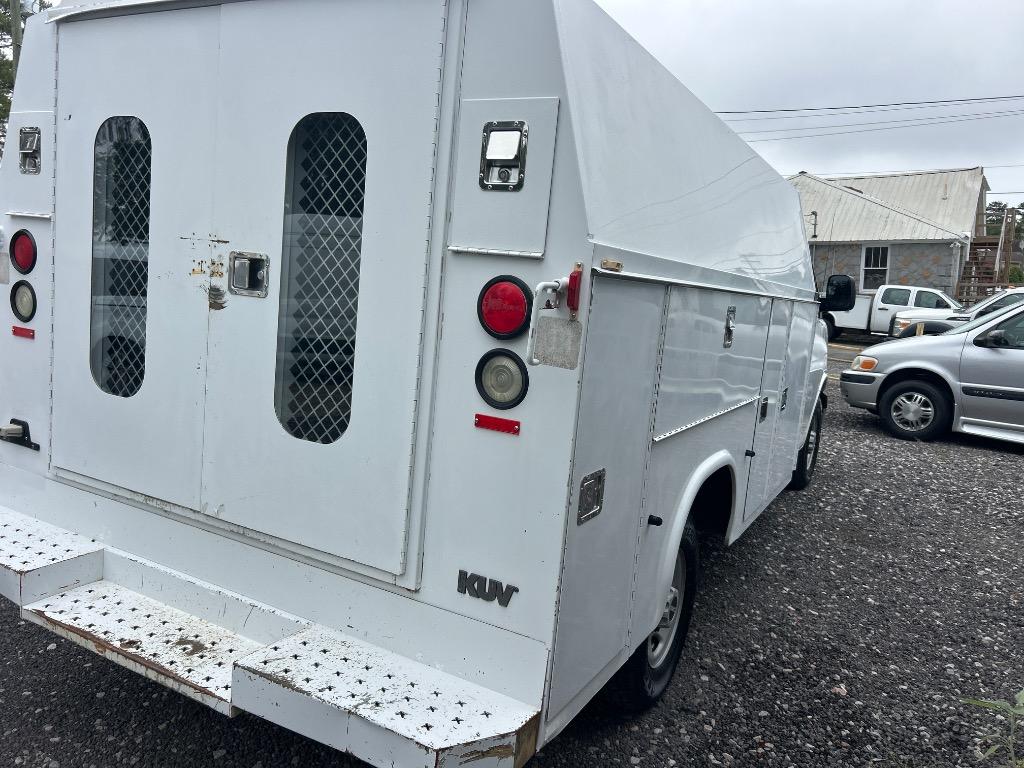 2006 GMC Savana - $7,990
