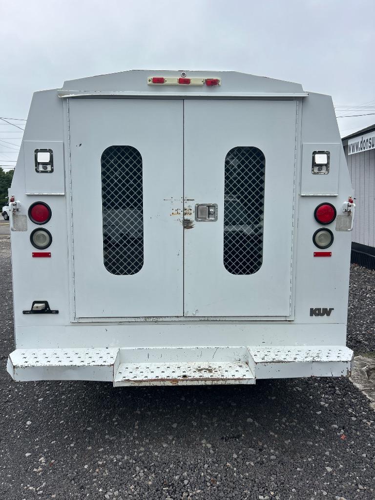 2006 GMC Savana - $7,990