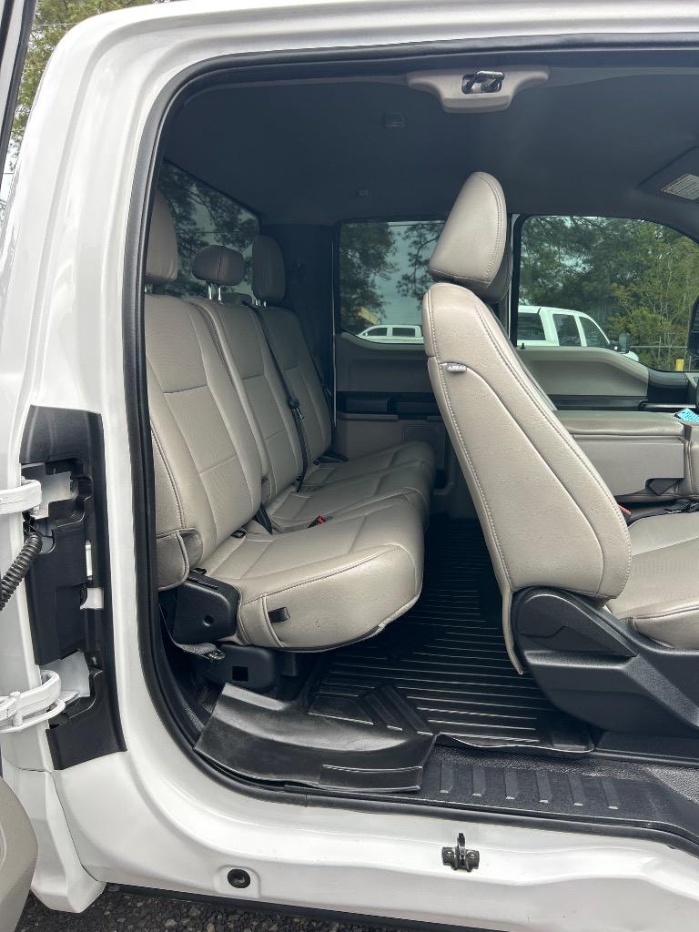 2021 Ford F-250 - $31,990