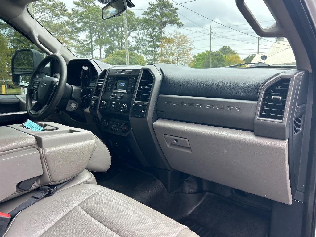 2021 Ford F-250 - $31,990