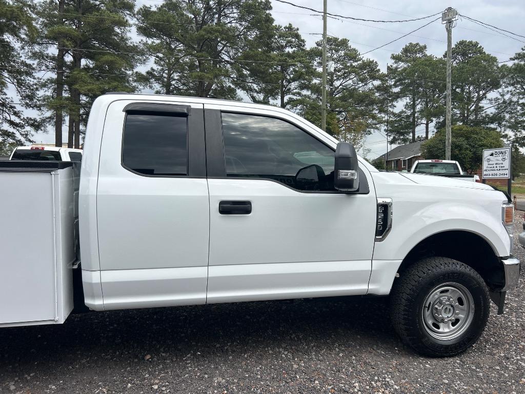 2021 Ford F-250 - $31,990
