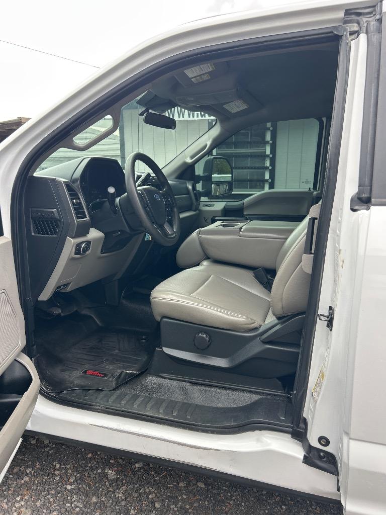 2021 Ford F-250 - $31,990