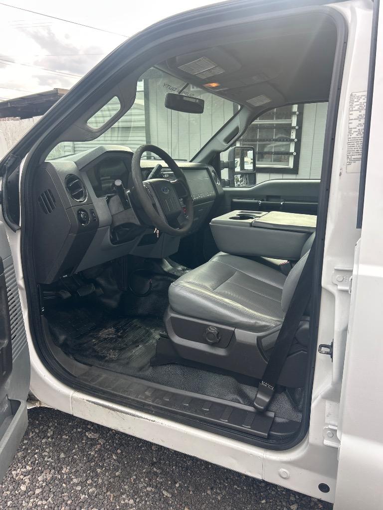 2015 Ford F-350 - $10,990
