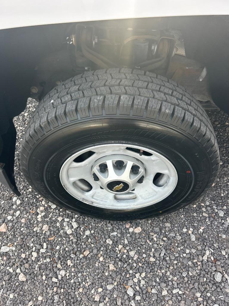 2015 Chevrolet Silverado - $16,990