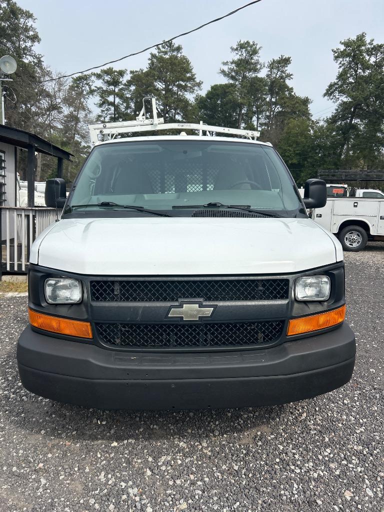 2014 Chevrolet Express - $10,990